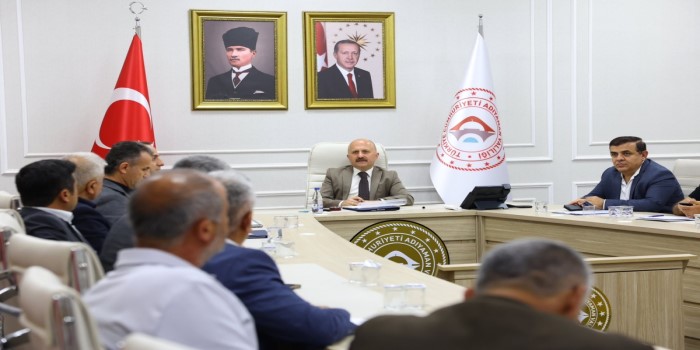 Vali Varol, köy muhtarlarıyla bir araya geldi